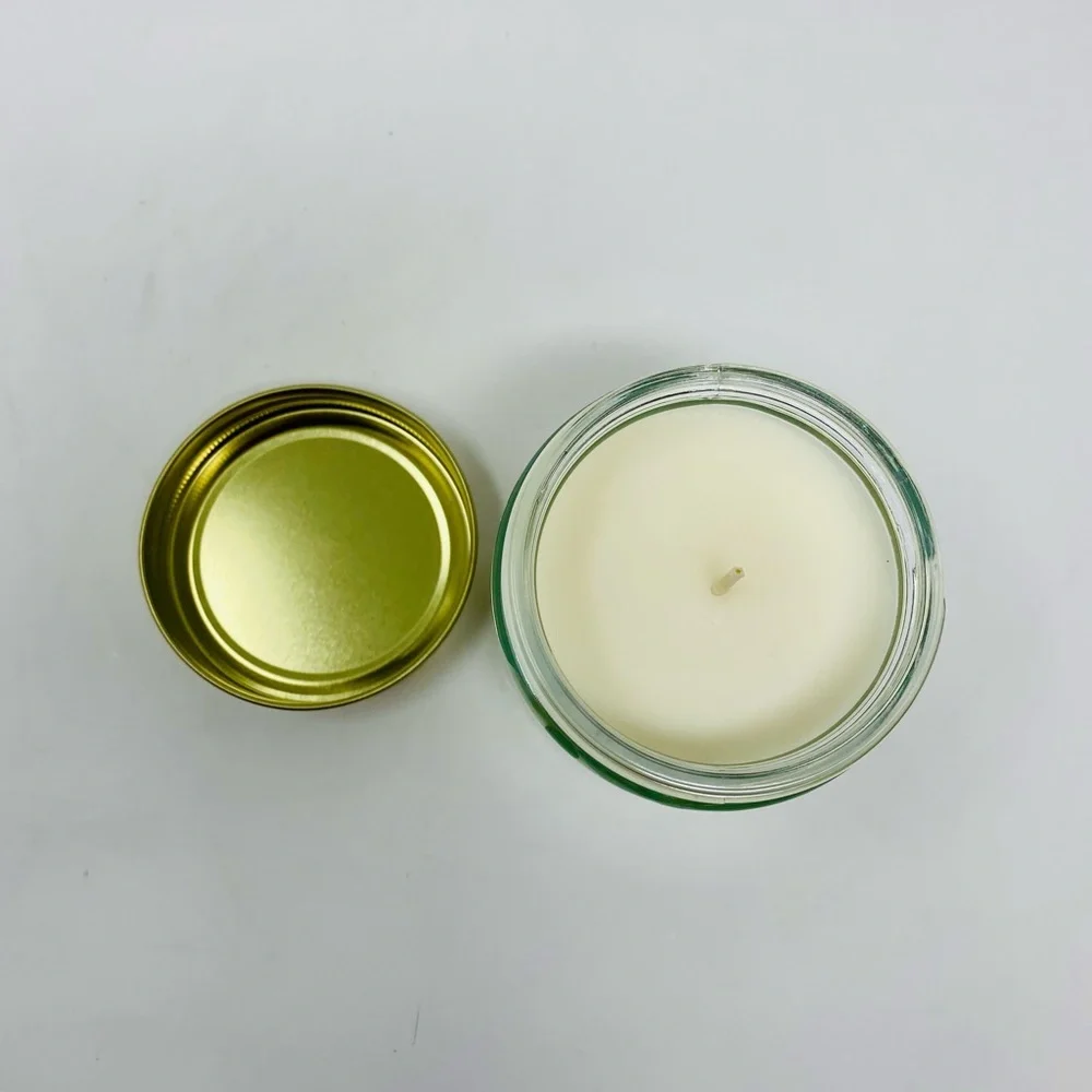 NEW - Scented Candle Peppermint Twist with Gold Lid